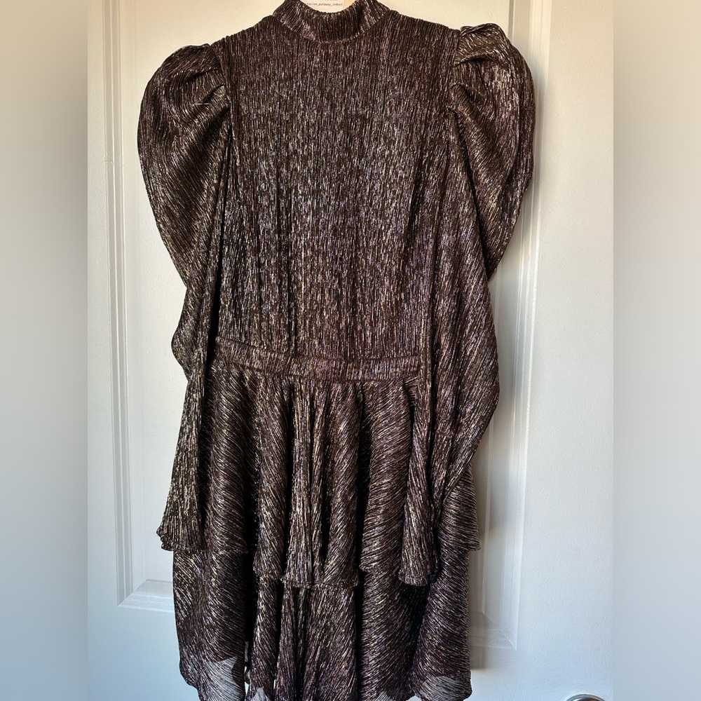 Beautiful yumi Kim gold and black mini dress